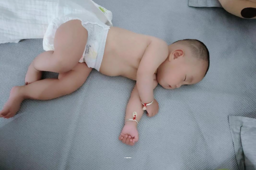 保定孕妇显怀早的原因